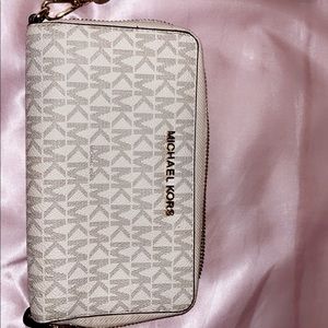 Mk wallet 🤍